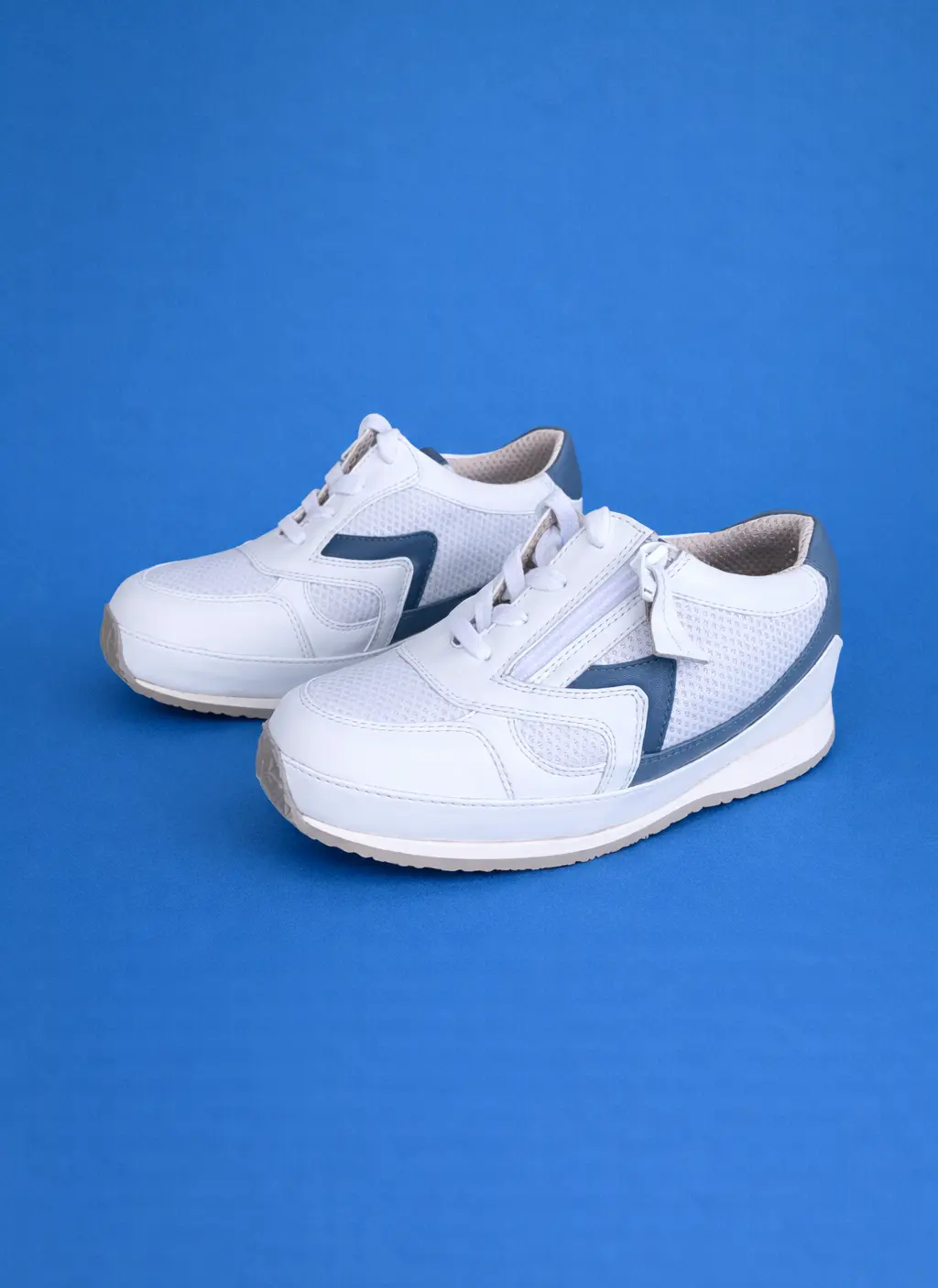 baskets orthopediques blanches femmes